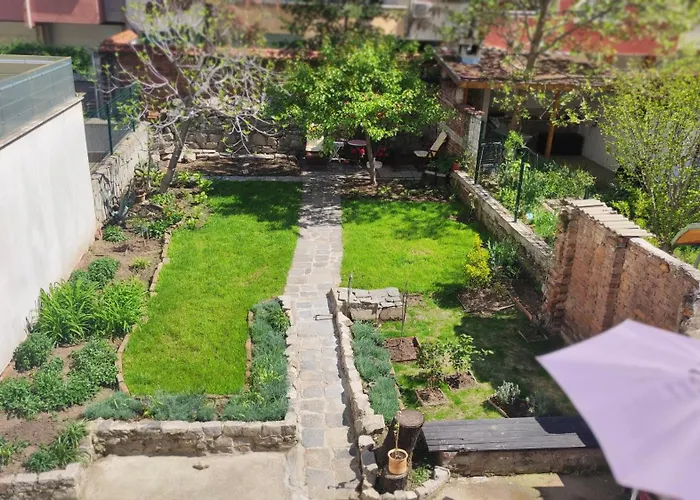 Markovo Tepe House & Garden *